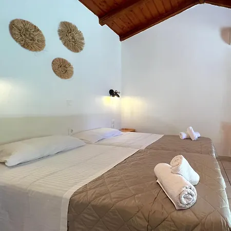 Panos Villa *