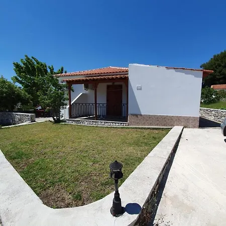 Panos וילה קוקונאריס