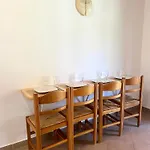 فيلة Panos كوكونارييس