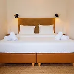 Panos * Κουκουναριές