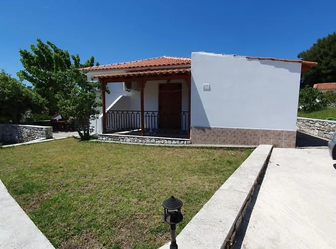 Panos Villa Koukounaries